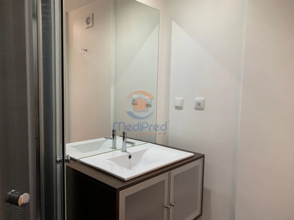 Apartamento T2 para Arrendamento em Ramada e Caneças Foto 29
