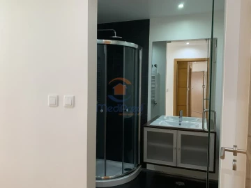 Apartamento T2 para Arrendamento em Ramada e Caneças