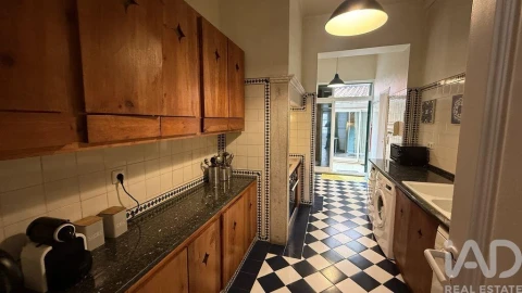 Apartamento T3 para Arrendamento em Arroios