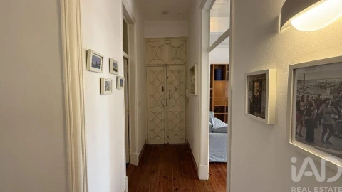 Apartamento T3 para Arrendamento em Arroios