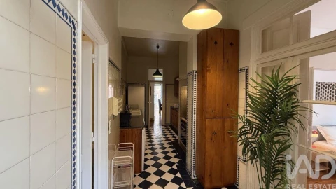 Apartamento T3 para Arrendamento em Arroios
