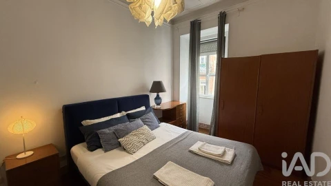 Apartamento T3 para Arrendamento em Arroios