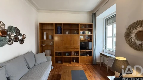 Apartamento T3 para Arrendamento em Arroios