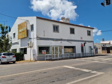 Moradia T7 para Venda em Luz de Tavira e Santo Estêvão
