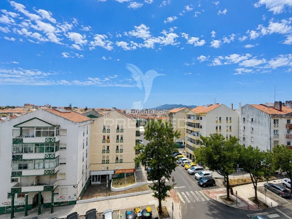 Apartamento T2 para Venda em Algueirão-Mem Martins Foto 5