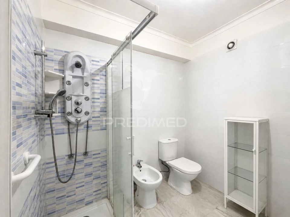 Apartamento T2 para Venda em Algueirão-Mem Martins Foto 18