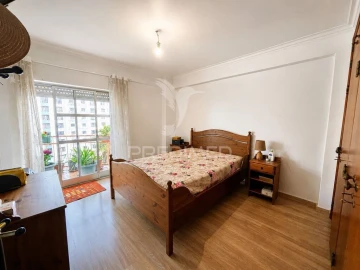Apartamento T2 para Venda em Algueirão-Mem Martins