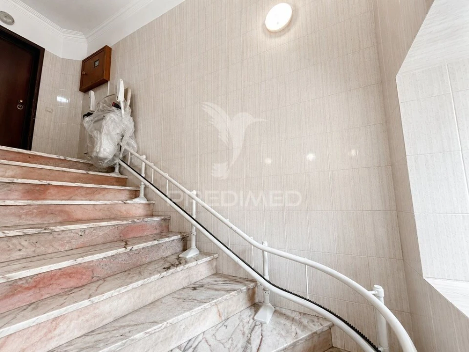Apartamento T2 para Venda em Algueirão-Mem Martins Foto 20