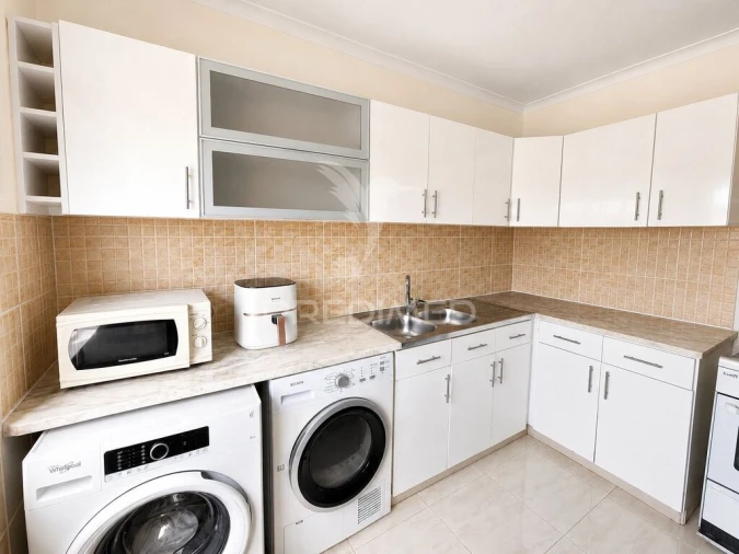 Apartamento T2 para Venda em Algueirão-Mem Martins Foto 8