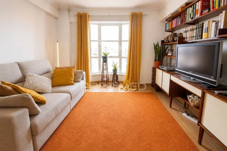 Apartamento T2 para Venda em Algueirão-Mem Martins Foto 2