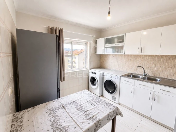 Apartamento T2 para Venda em Algueirão-Mem Martins Foto 7