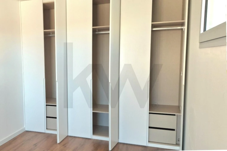 Apartamento T3 para Venda em Camarate, Unhos e Apelação Foto 8