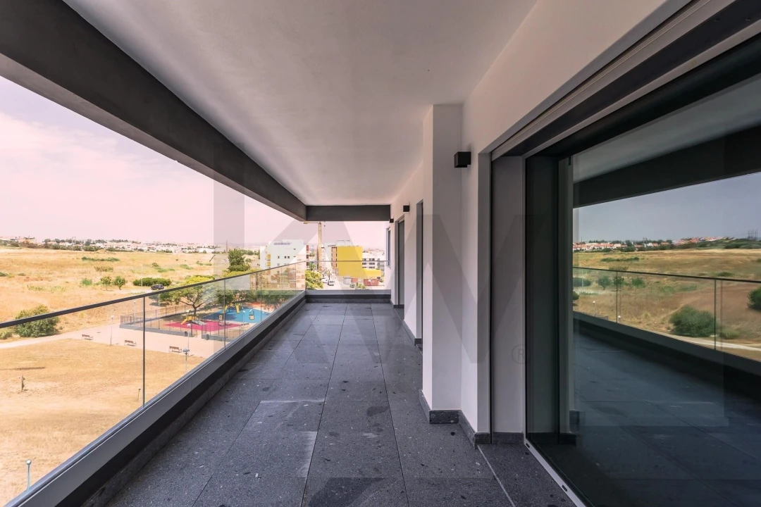 Apartamento T3 para Venda em Camarate, Unhos e Apelação Foto 1