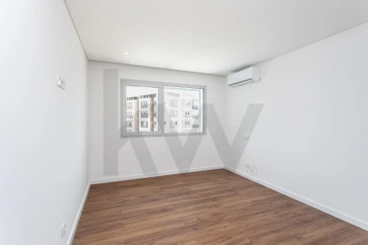 Apartamento T3 para Venda em Camarate, Unhos e Apelação