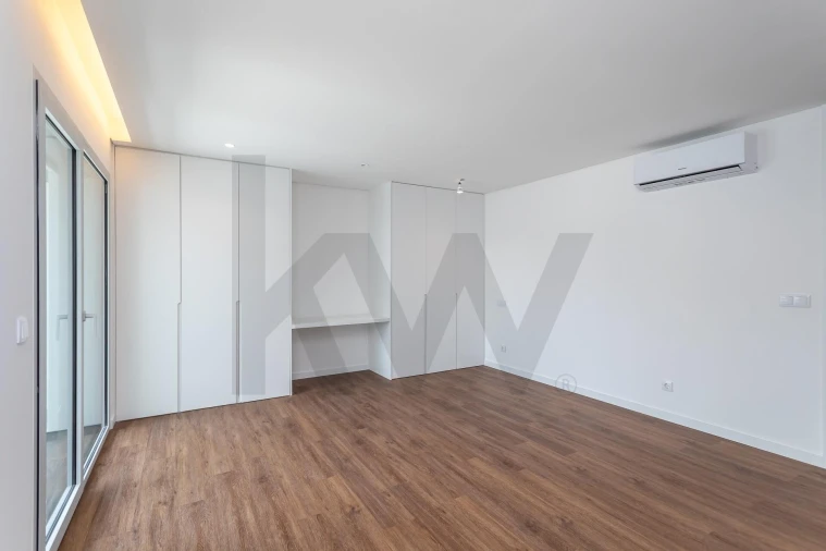 Apartamento T3 para Venda em Camarate, Unhos e Apelação Foto 20