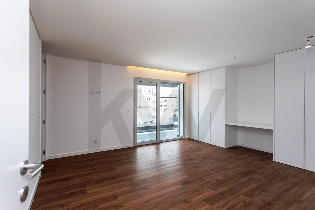 Apartamento T3 para Venda em Camarate, Unhos e Apelação Foto 18