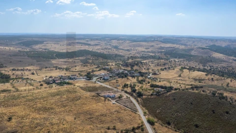 Armazém para Venda em Alcoutim e Pereiro