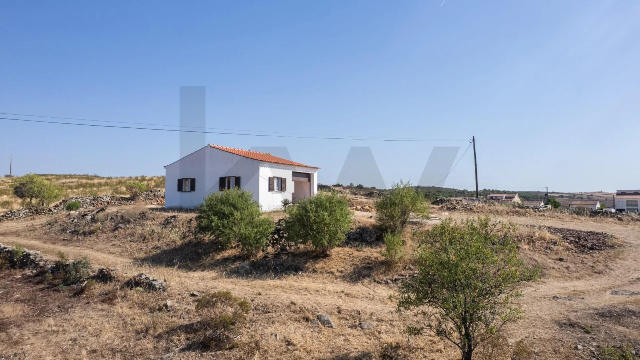 Armazém para Venda em Alcoutim e Pereiro Foto 3