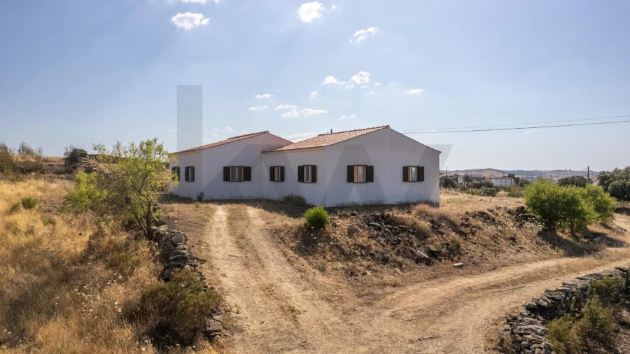 Armazém para Venda em Alcoutim e Pereiro Foto 2