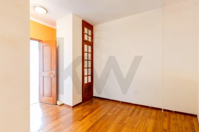Apartamento T3 para Venda em Romeira e Várzea