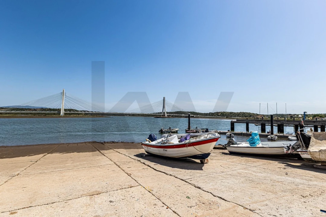 Apartamento T2 para Venda em Estômbar e Parchal Foto 21
