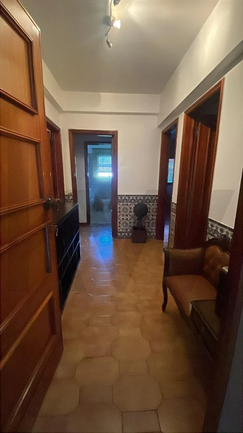 Apartamento T2 para Arrendamento em Loures