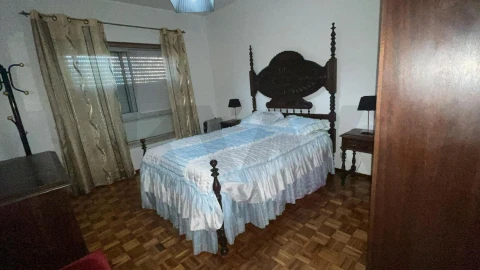 Apartamento T2 para Arrendamento em Loures