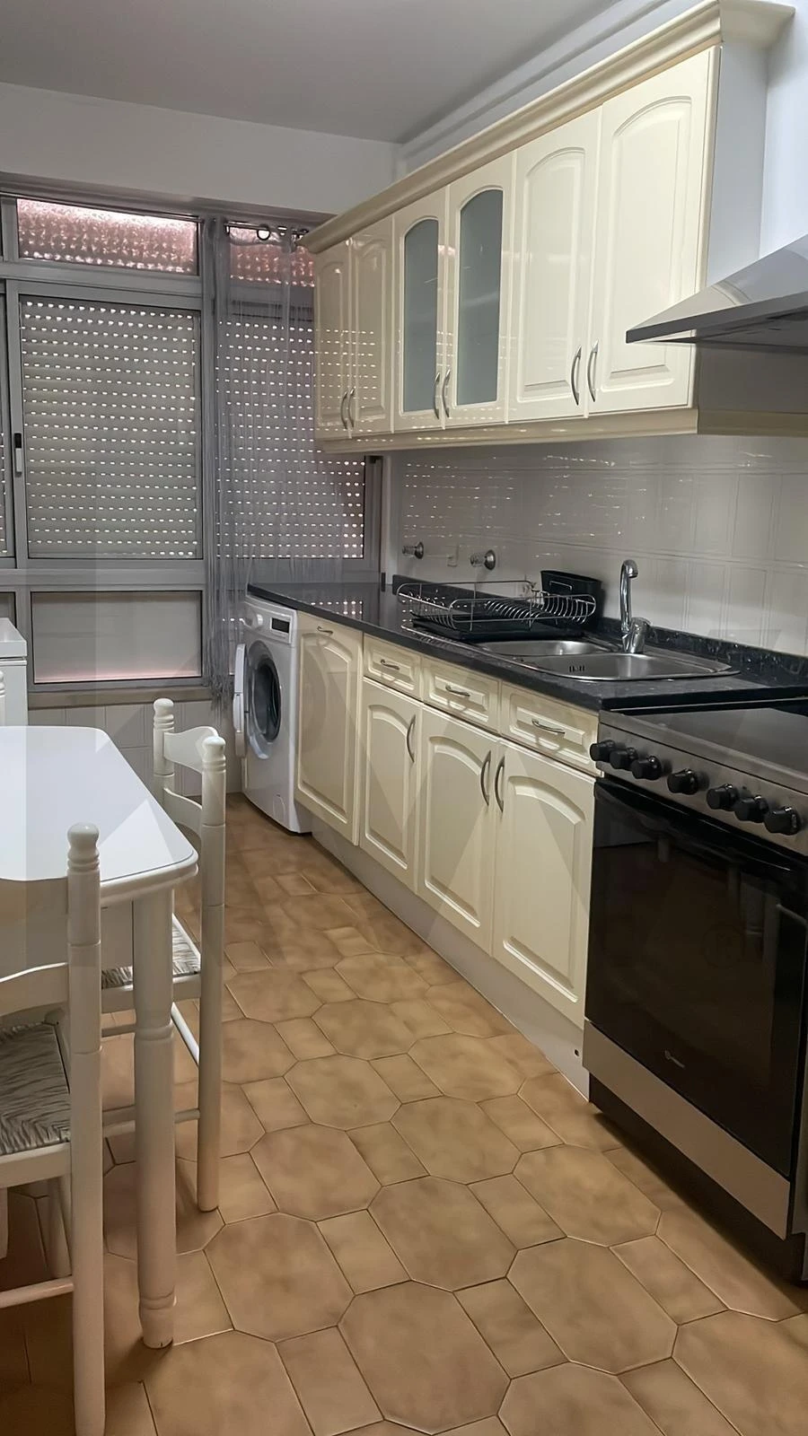 Apartamento T2 para Arrendamento em Loures Foto 5