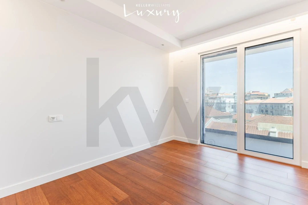 Apartamento T3 para Venda em Almada, Cova da Piedade, Pragal e Cacilhas Foto 10