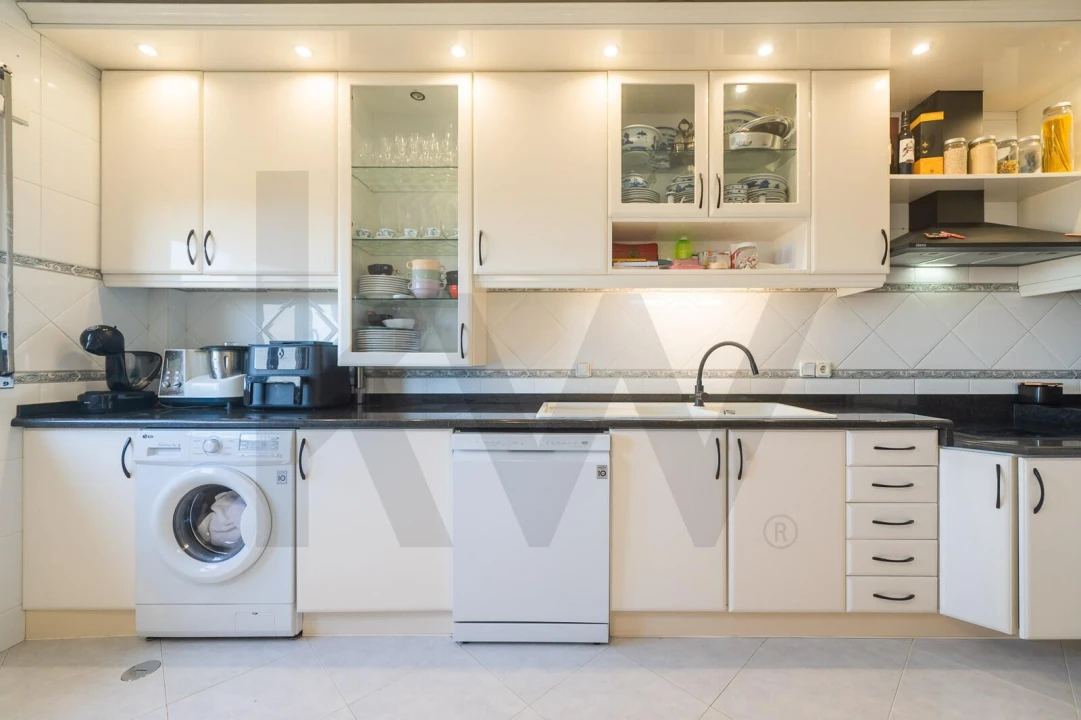 Apartamento T2 para Venda em Queluz e Belas Foto 22