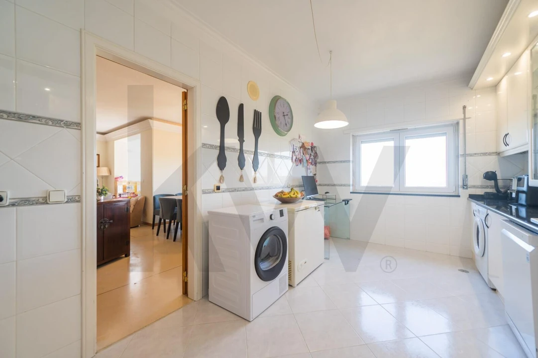 Apartamento T2 para Venda em Queluz e Belas Foto 23