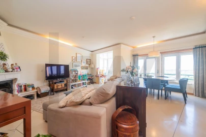 Apartamento T2 para Venda em Queluz e Belas