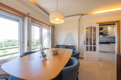 Apartamento T2 para Venda em Queluz e Belas