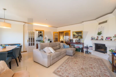 Apartamento T2 para Venda em Queluz e Belas