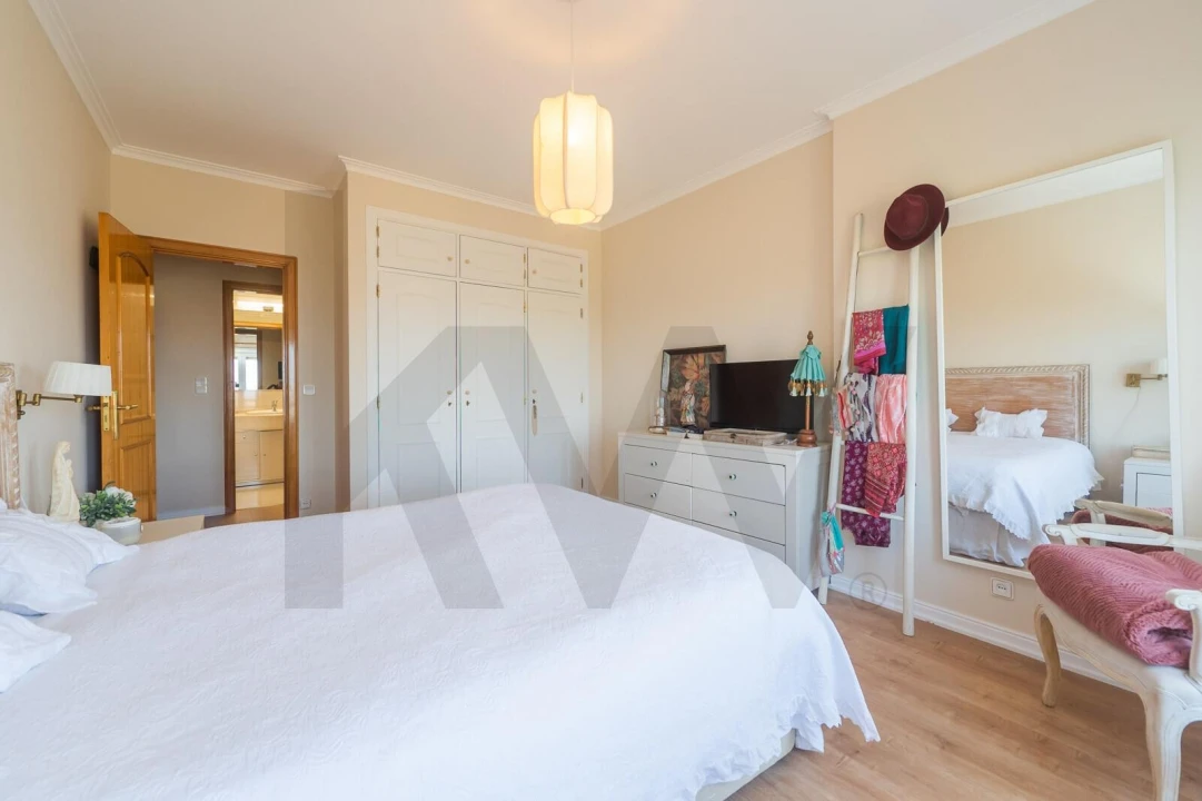 Apartamento T2 para Venda em Queluz e Belas Foto 38