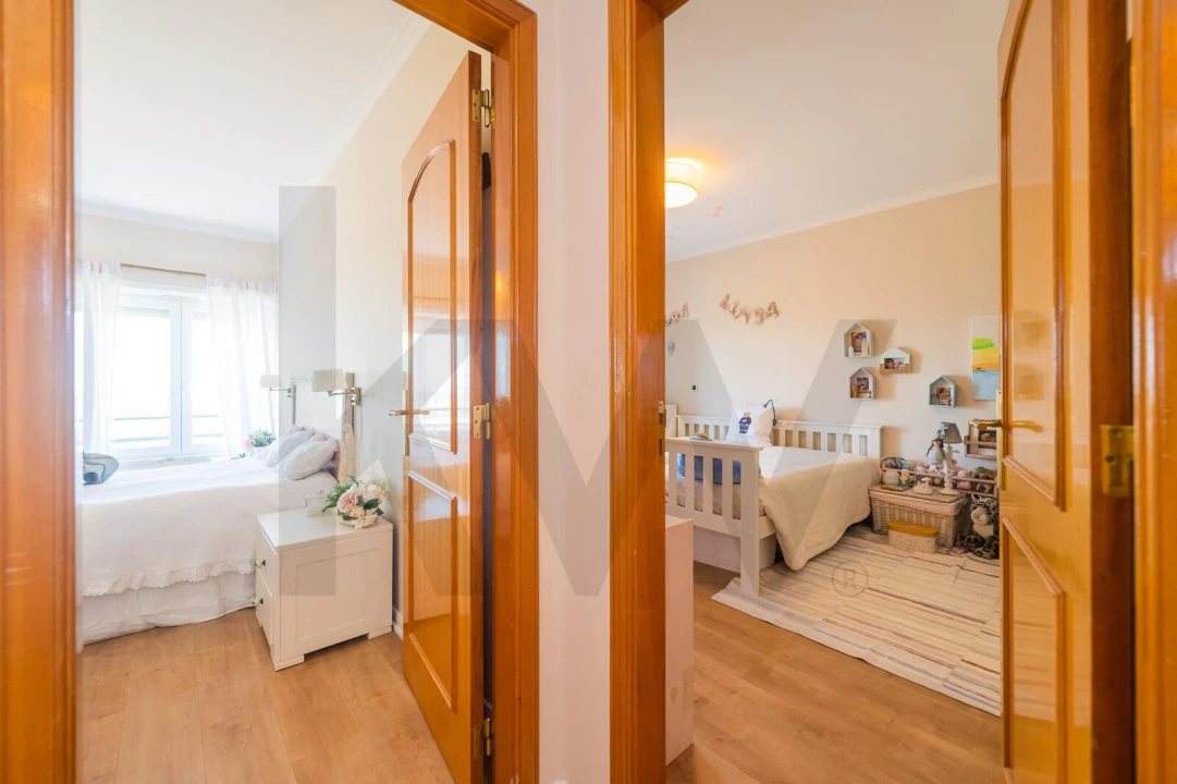 Apartamento T2 para Venda em Queluz e Belas Foto 35
