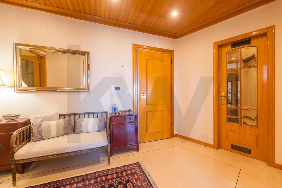 Apartamento T2 para Venda em Queluz e Belas Foto 3