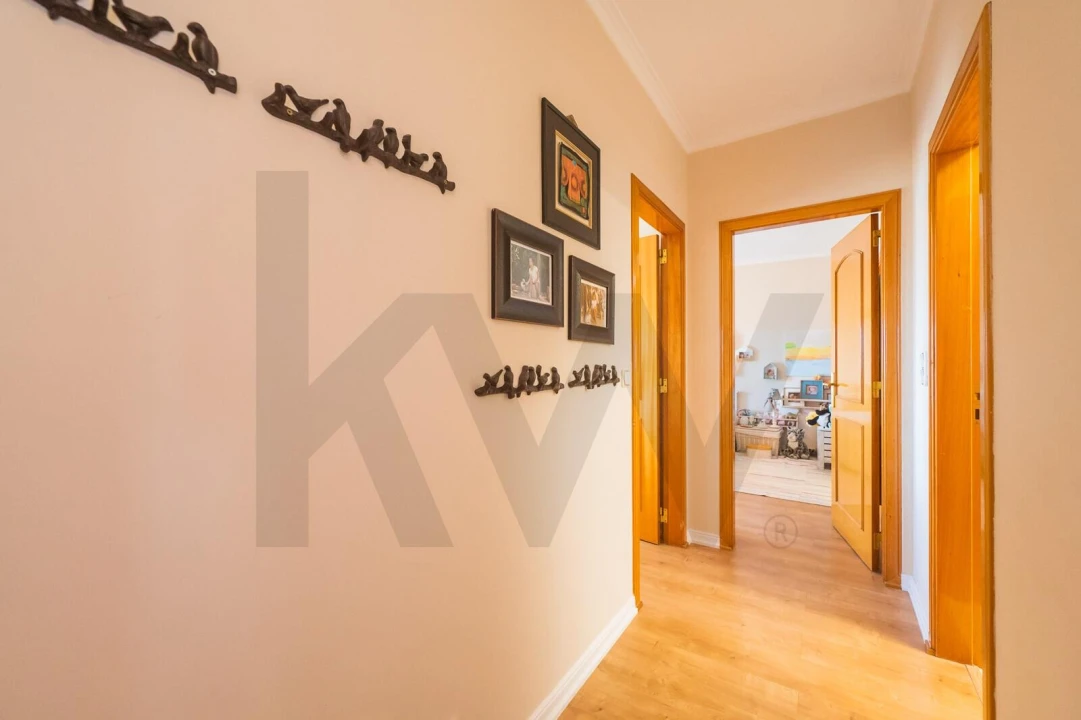 Apartamento T2 para Venda em Queluz e Belas Foto 30