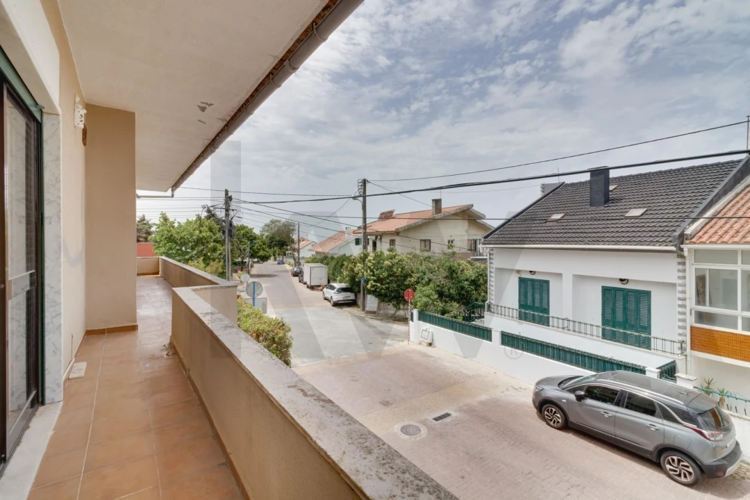 Moradia T5 para Venda em Porto Salvo Foto 26