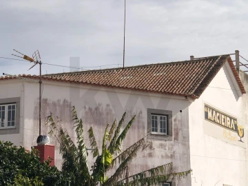 Moradia T5 para Venda em Maxial e Monte Redondo