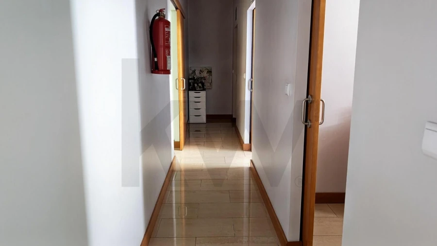 Loja para Venda em Oiã
