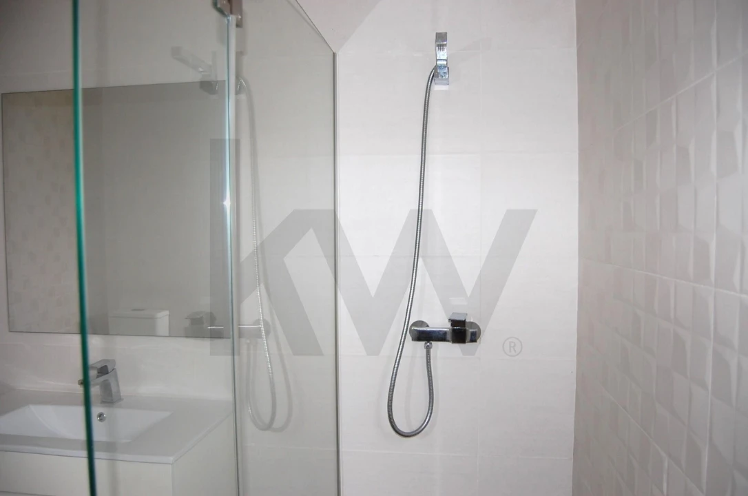 Moradia T3 para Venda em Colares Foto 40