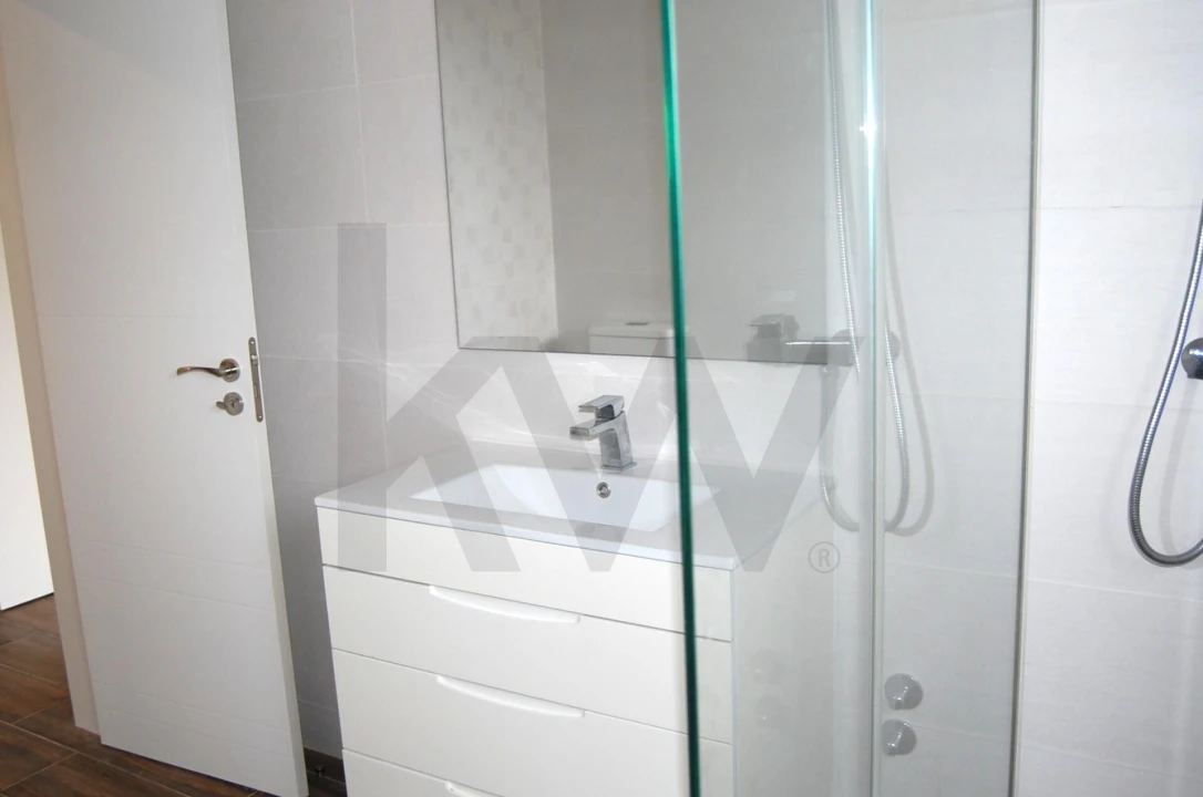 Moradia T3 para Venda em Colares Foto 39