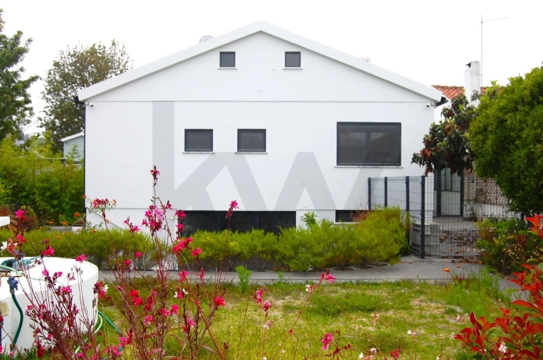 Moradia T3 para Venda em Colares Foto 9
