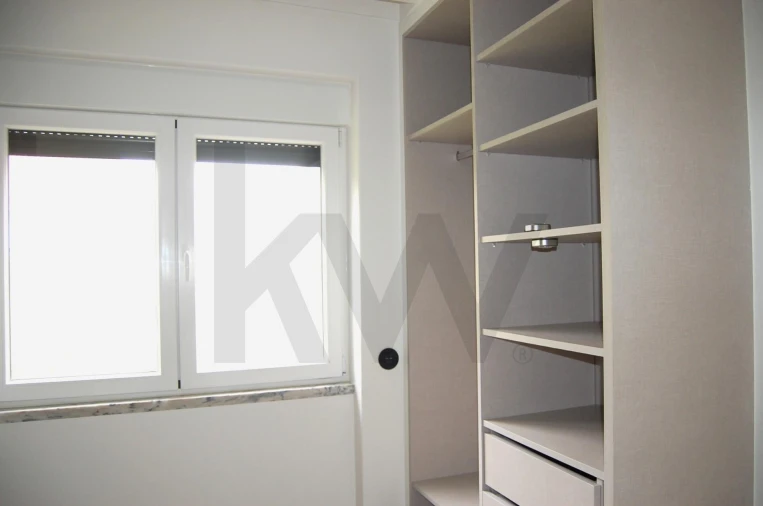 Moradia T3 para Venda em Colares Foto 56