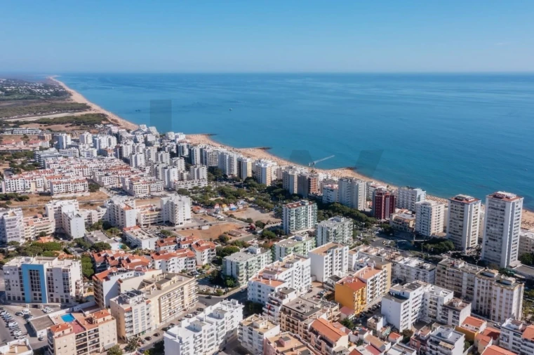 Negócio para Venda em Quarteira Foto 2