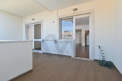 Apartamento T1 para Venda em Santo António