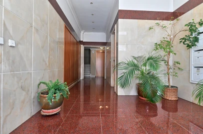 Apartamento T1 para Venda em Santo António