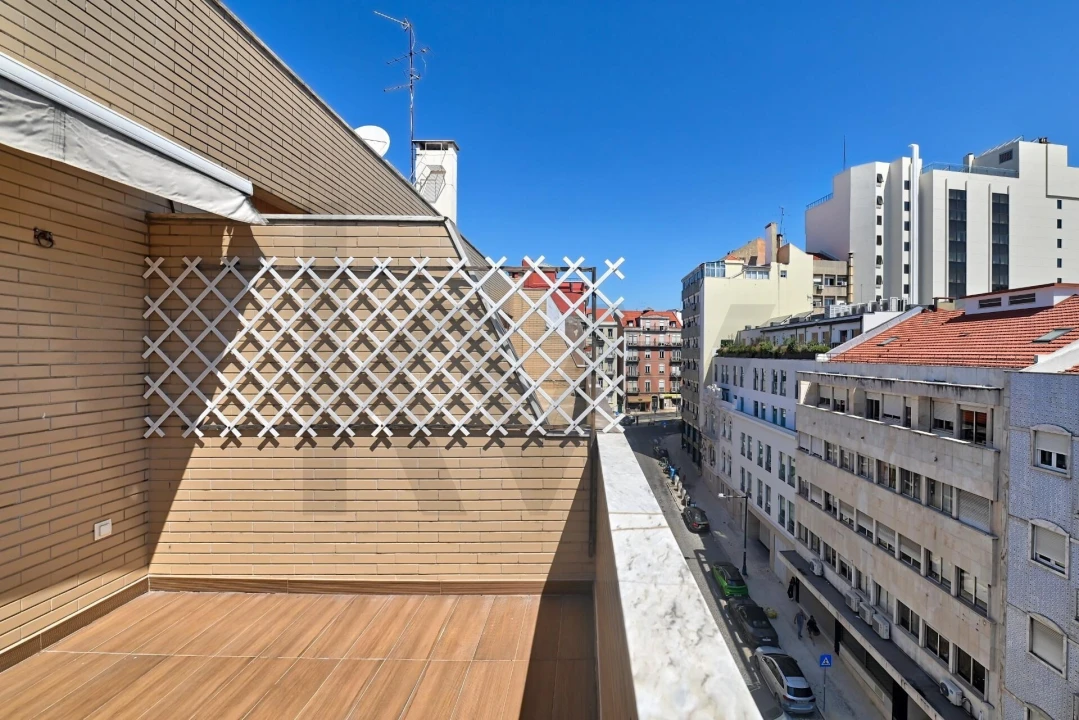 Apartamento T1 para Venda em Santo António Foto 16