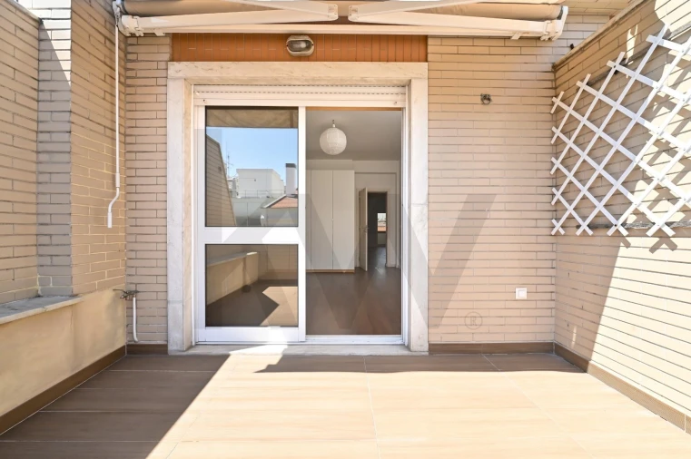 Apartamento T1 para Venda em Santo António Foto 21